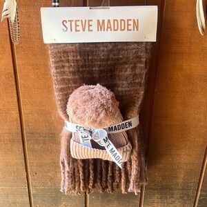 steve madden scarf & beanie set